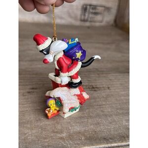 1996 Looney Tunes Sylvester and Tweety Santa Birdhouse Christmas Ornament